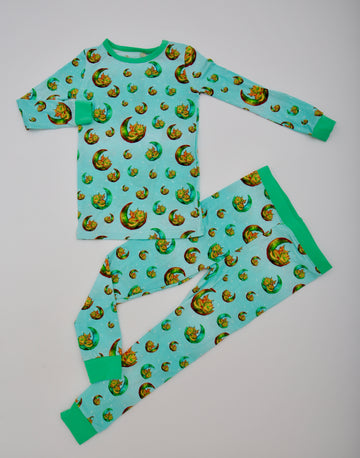 Green Baby DragonTwo Piece Long Sleeve Pajamas